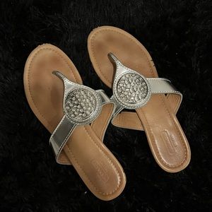 COACH Flip flops size 9